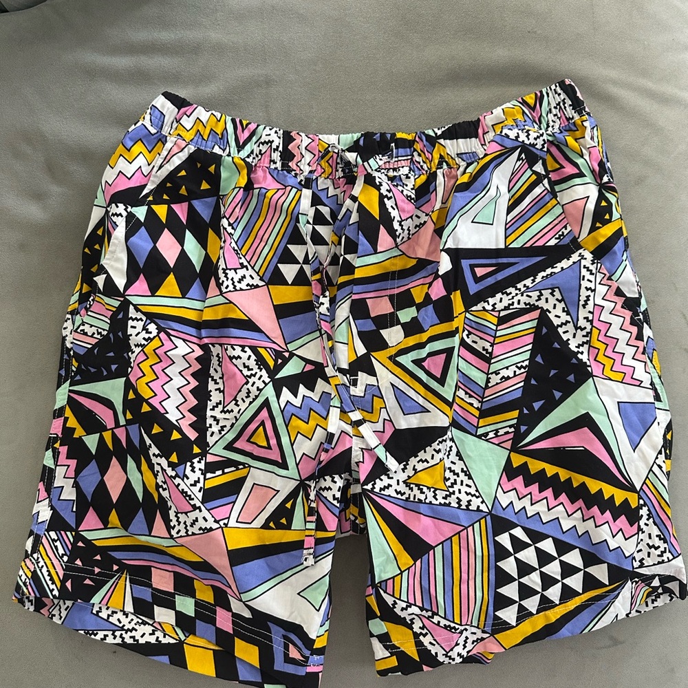 Colorful Geometric Men's Cargo Shorts